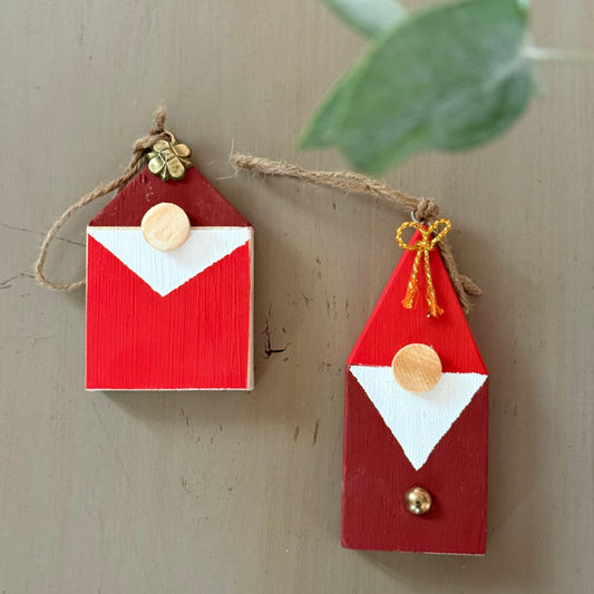 Père Noël en bois peint